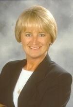 Real Estate Agent Debbie Johnson-Selseth