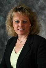 Real Estate Agent Terri Farrell